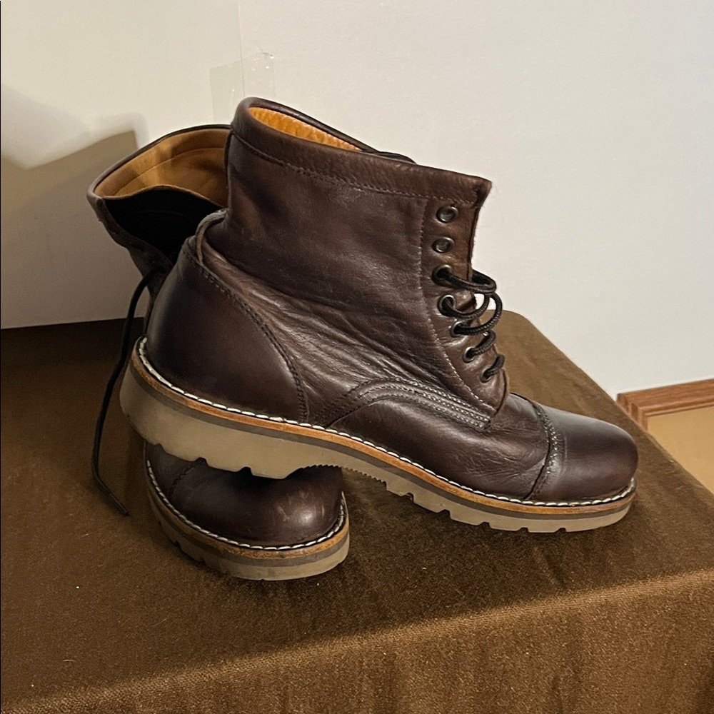 😄Roots leather ankle boots lace up dark brown 9.5